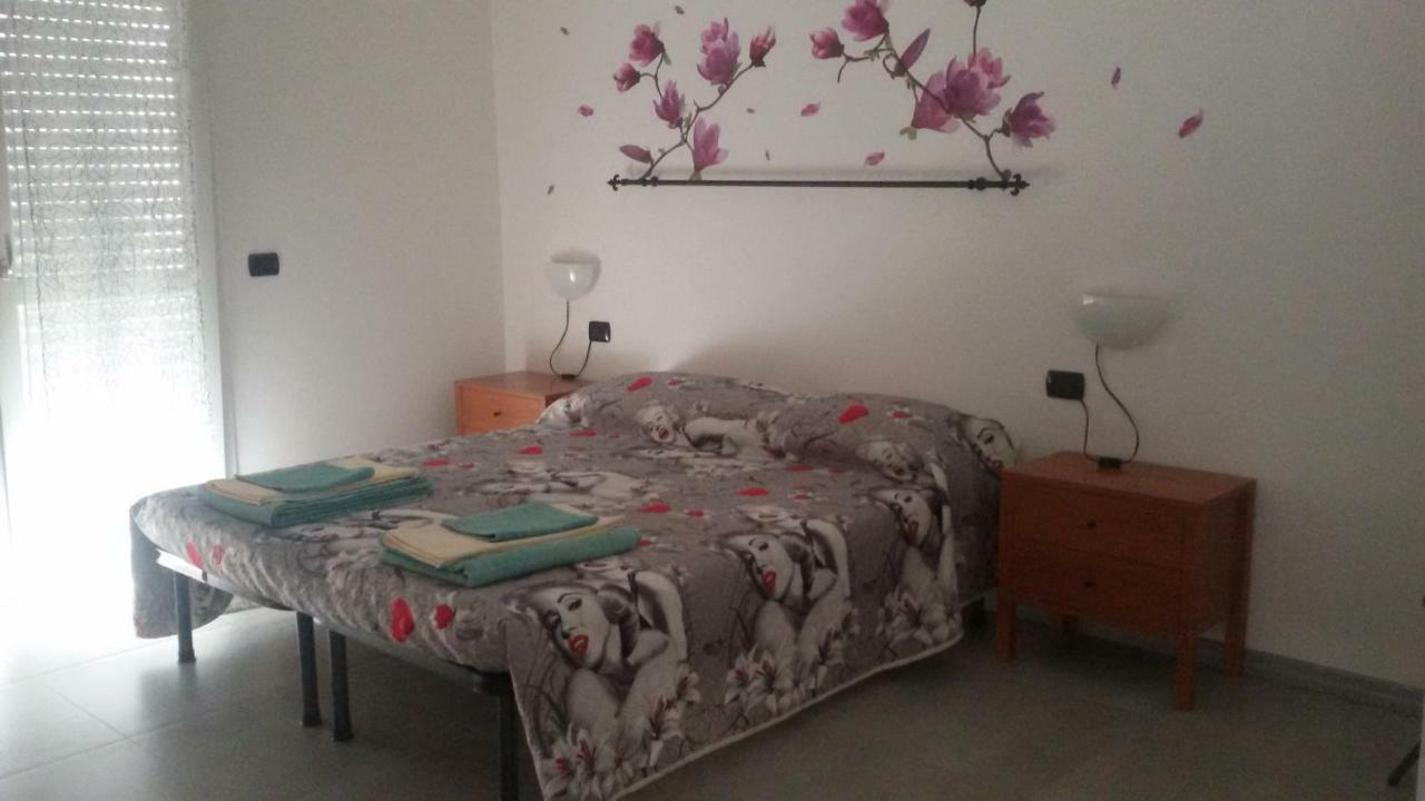 B&B Honey Rooms Saronno Exteriér fotografie