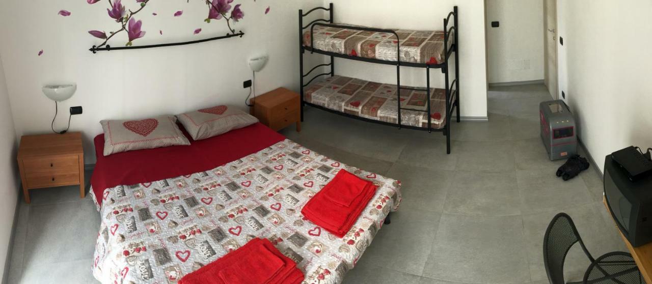 B&B Honey Rooms Saronno Exteriér fotografie