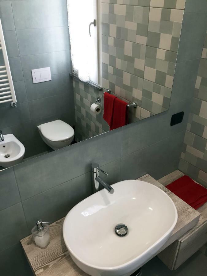 B&B Honey Rooms Saronno Exteriér fotografie